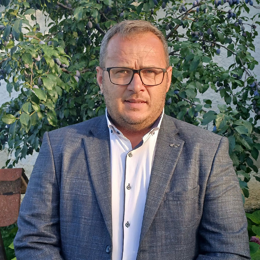 Kohn Attila, Orosztony alpolgármestere